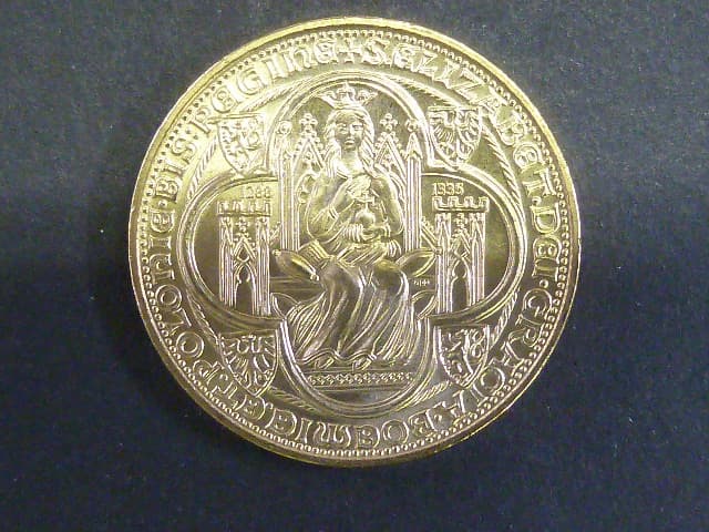 pamětní medaile 2013 Klub královny Elišky - Brno, Nordic Gold, 14 g, hrana hladká, náklad 2000ks, certifikát