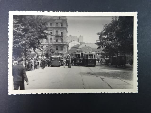Brno - Malinovského nám. (Theaterplatz), srážka tramvají, fotopohlednice, neprošlá