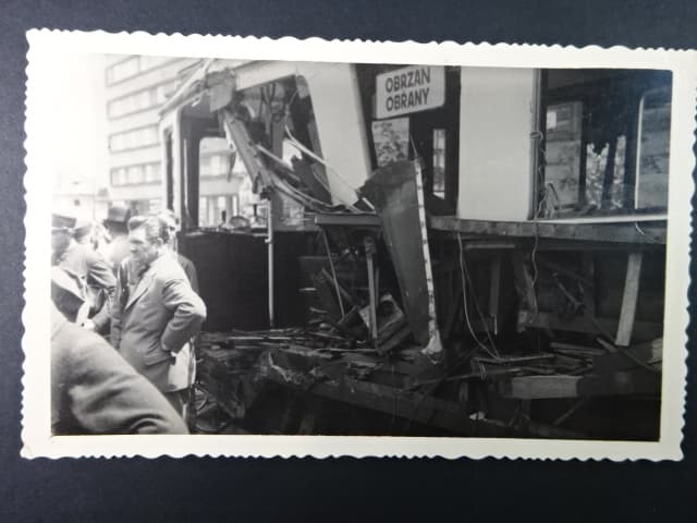 Brno - Malinovského nám. (Theaterplatz), srážka tramvají, fotopohlednice, neprošlá