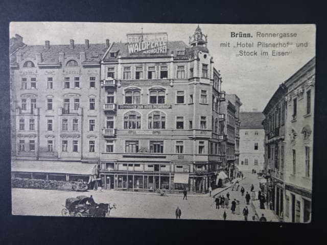 Brno - Jakubské náměstí (Jakobsplatz) Plzeňkský dvůr, neprošlá