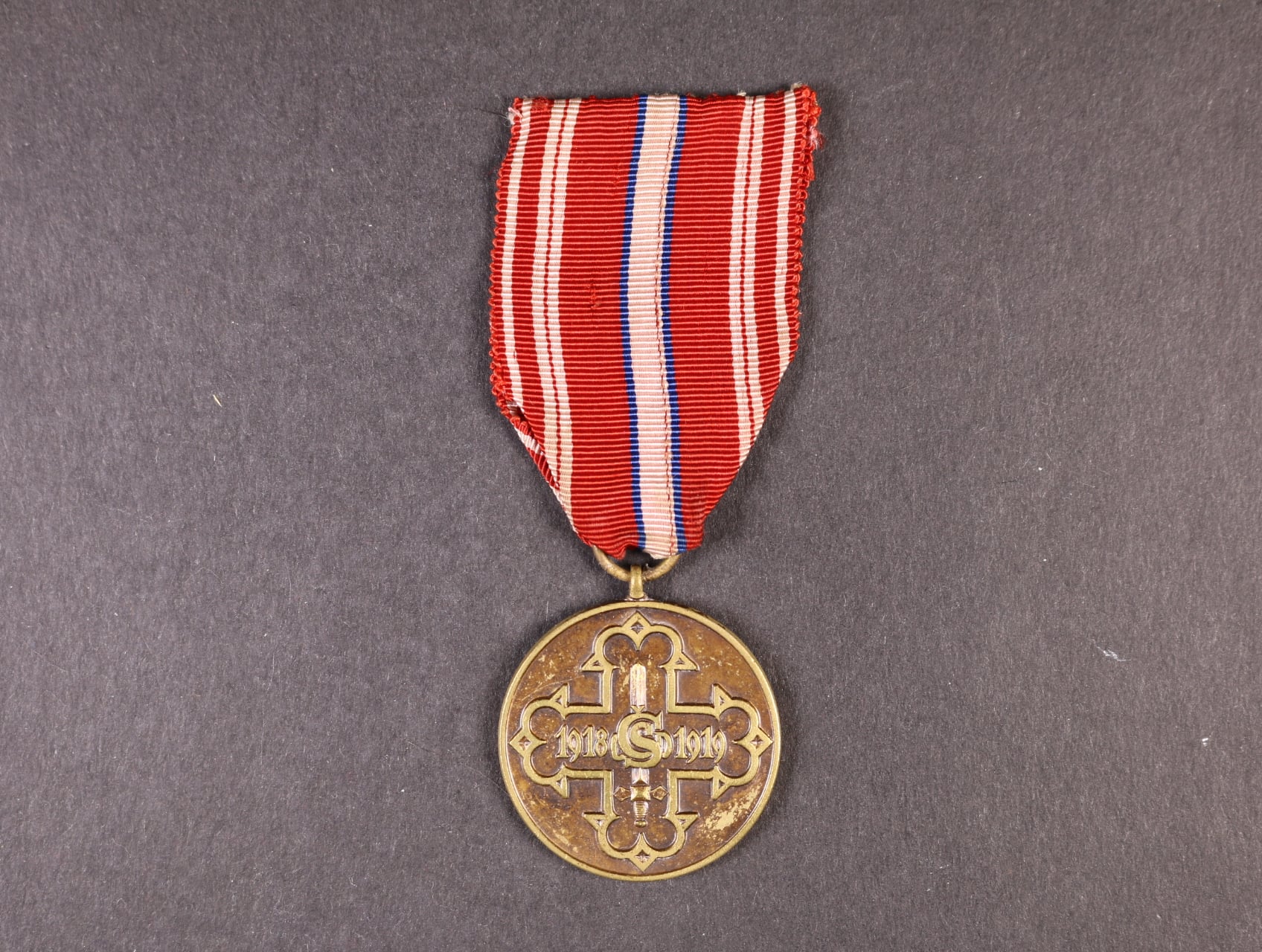 Pamětní odznak pro čs. dobrovolníky z let 1918-1919 bez monogramu OP