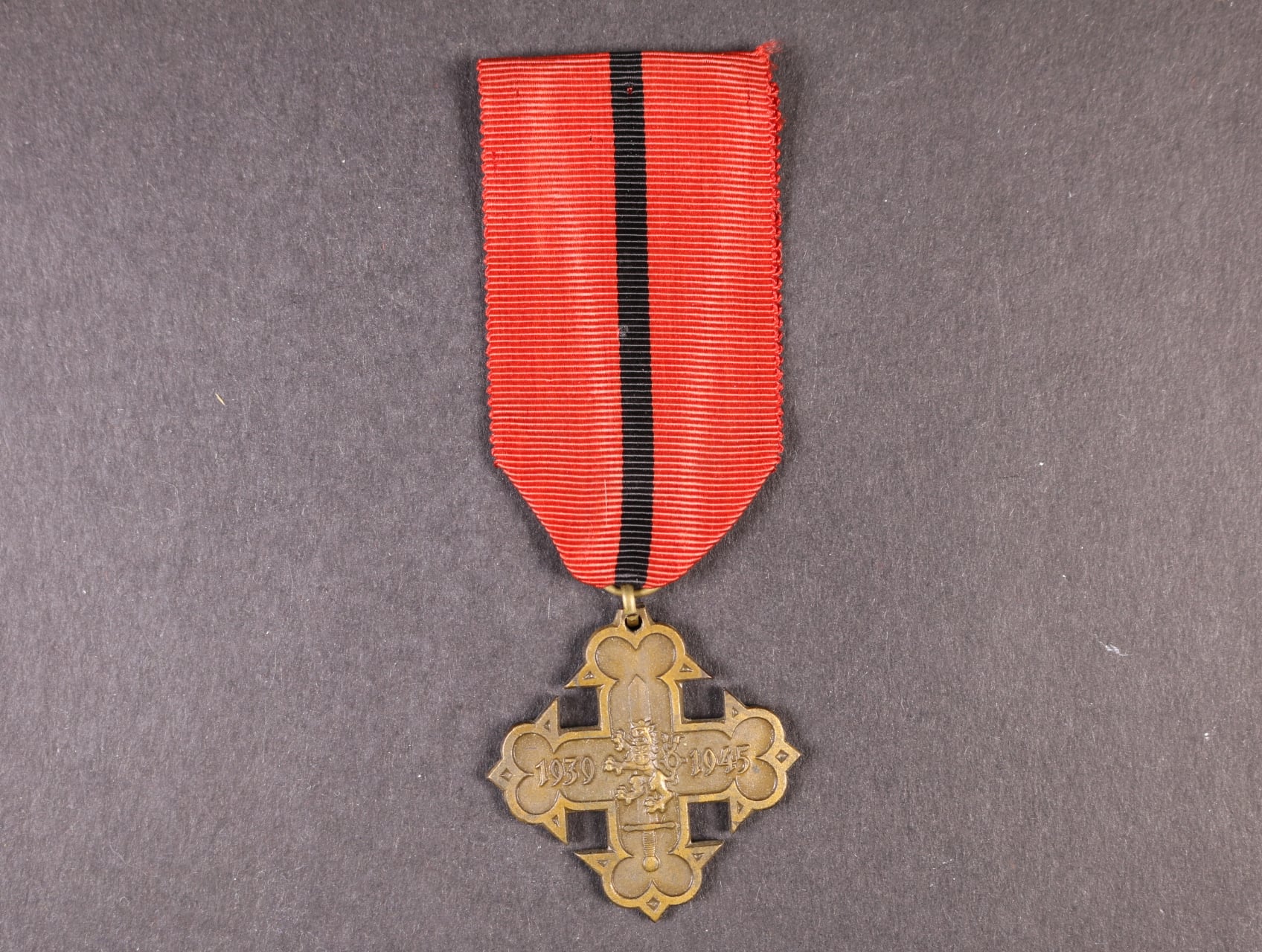 Záslužný odznak ČS. obce dobrovolecké z roku 1945