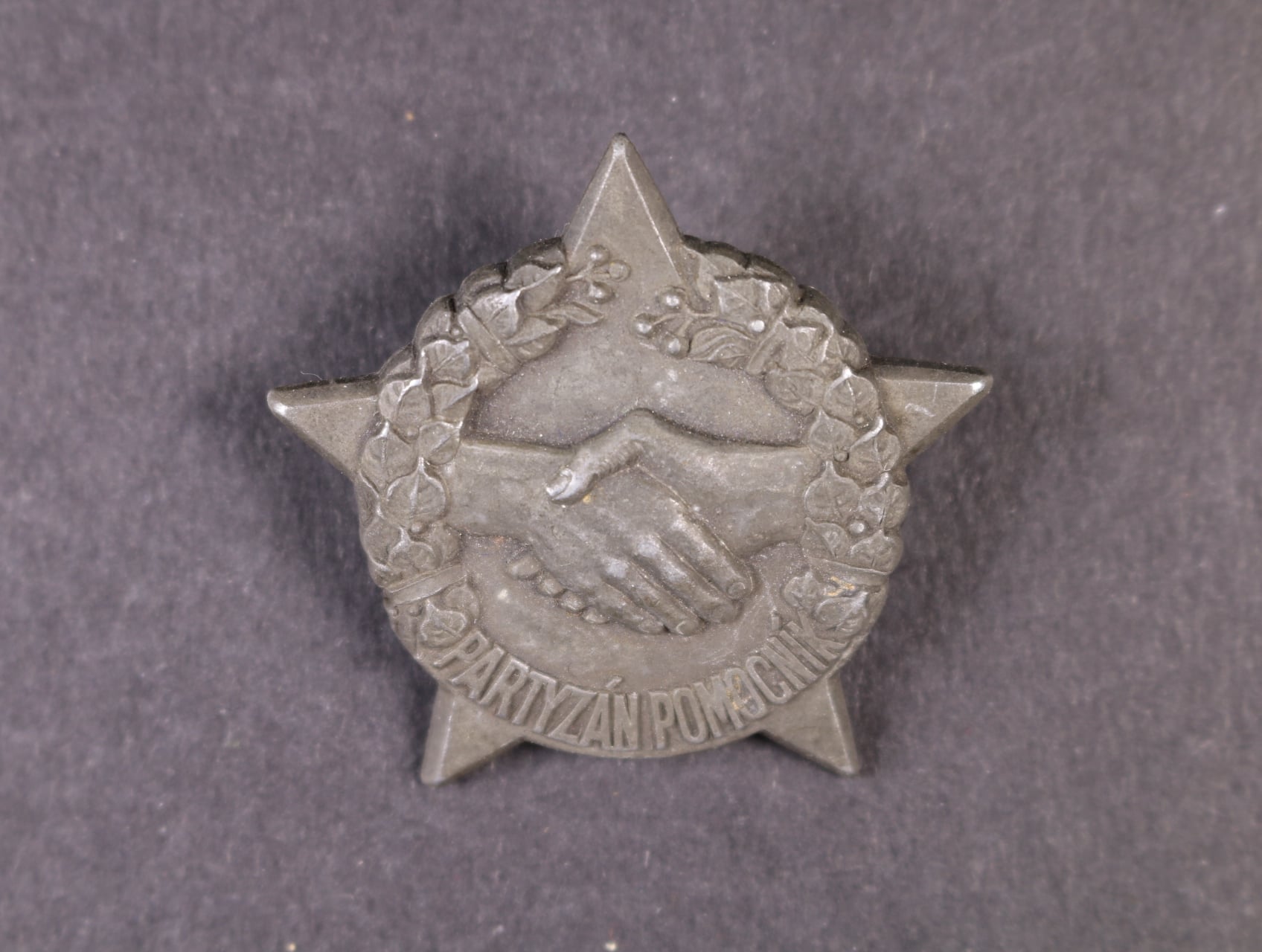 Hvězda partyzán pomocník
