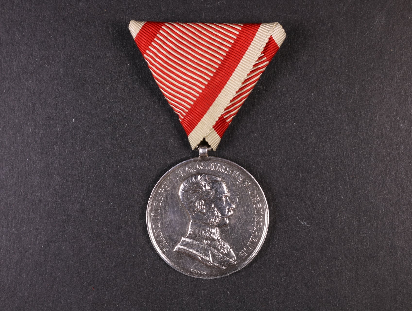 Medaile za statečnost I. třídy, Ag, na hraně značeno A, vydání 1914 - 1917