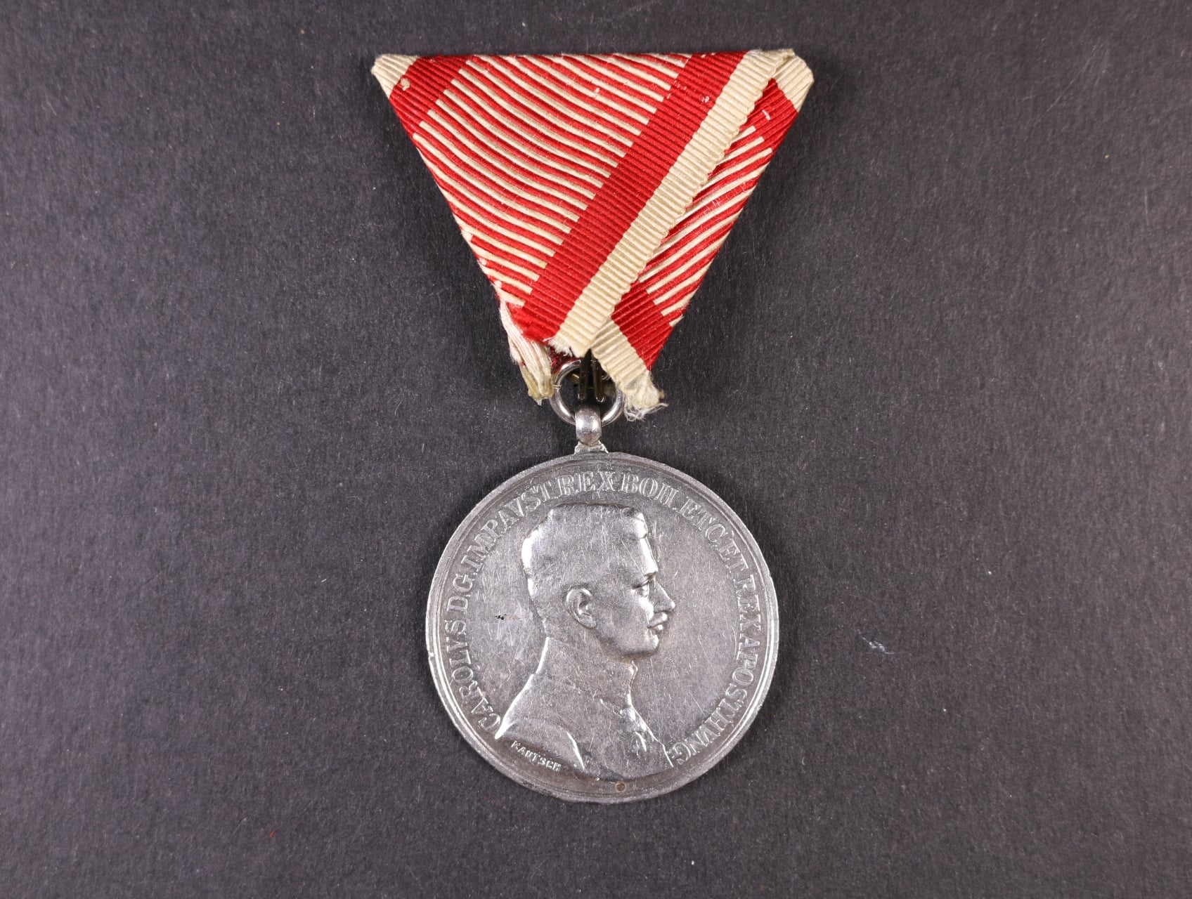 Medaile za statečnost I. třídy, Ag, původní vojenská stuha, vydání 1917 - 1918