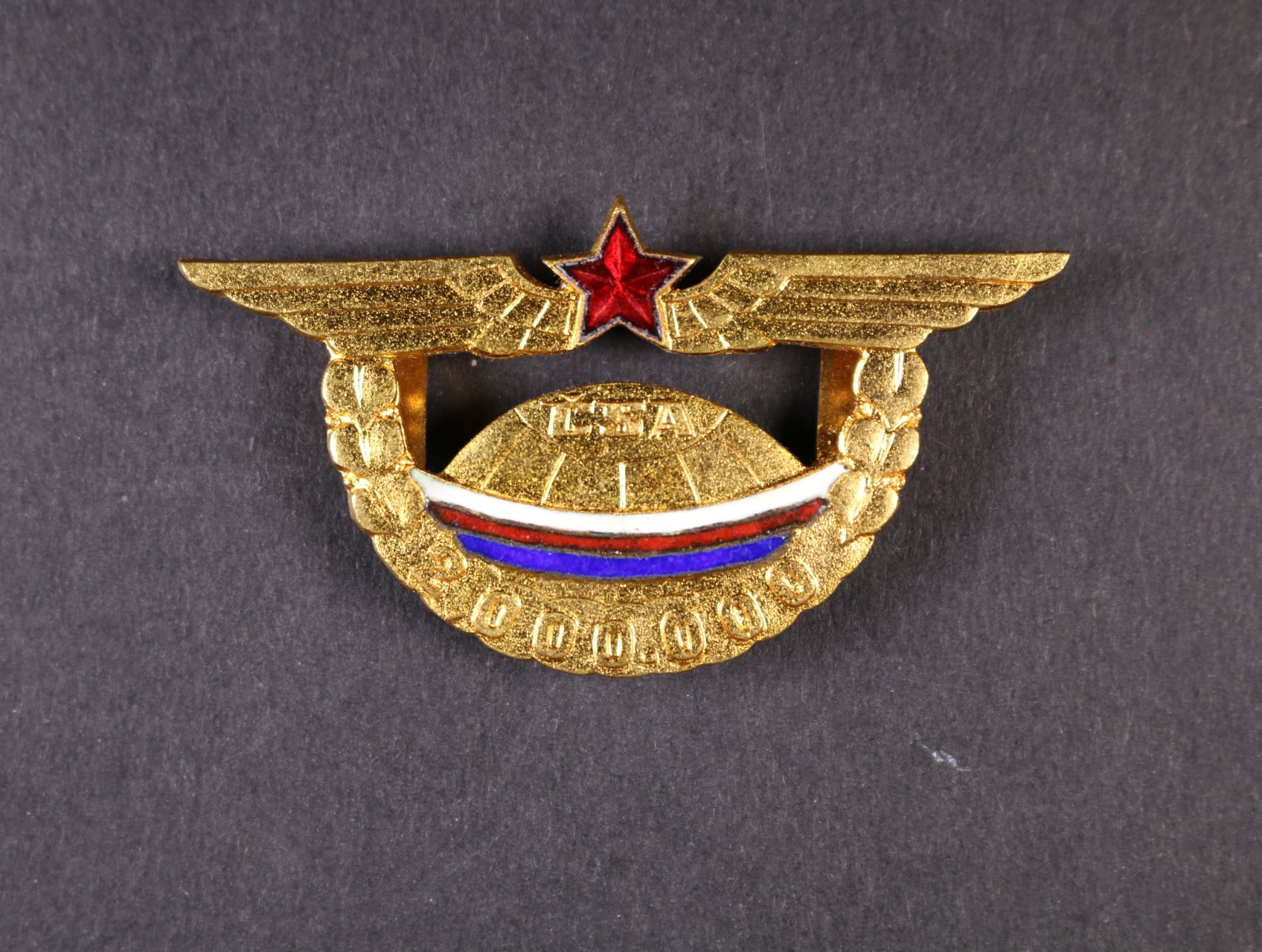 ČSA, čestný letecký odznak za odlétaných 2 000 000 km, pozlacený bronz,