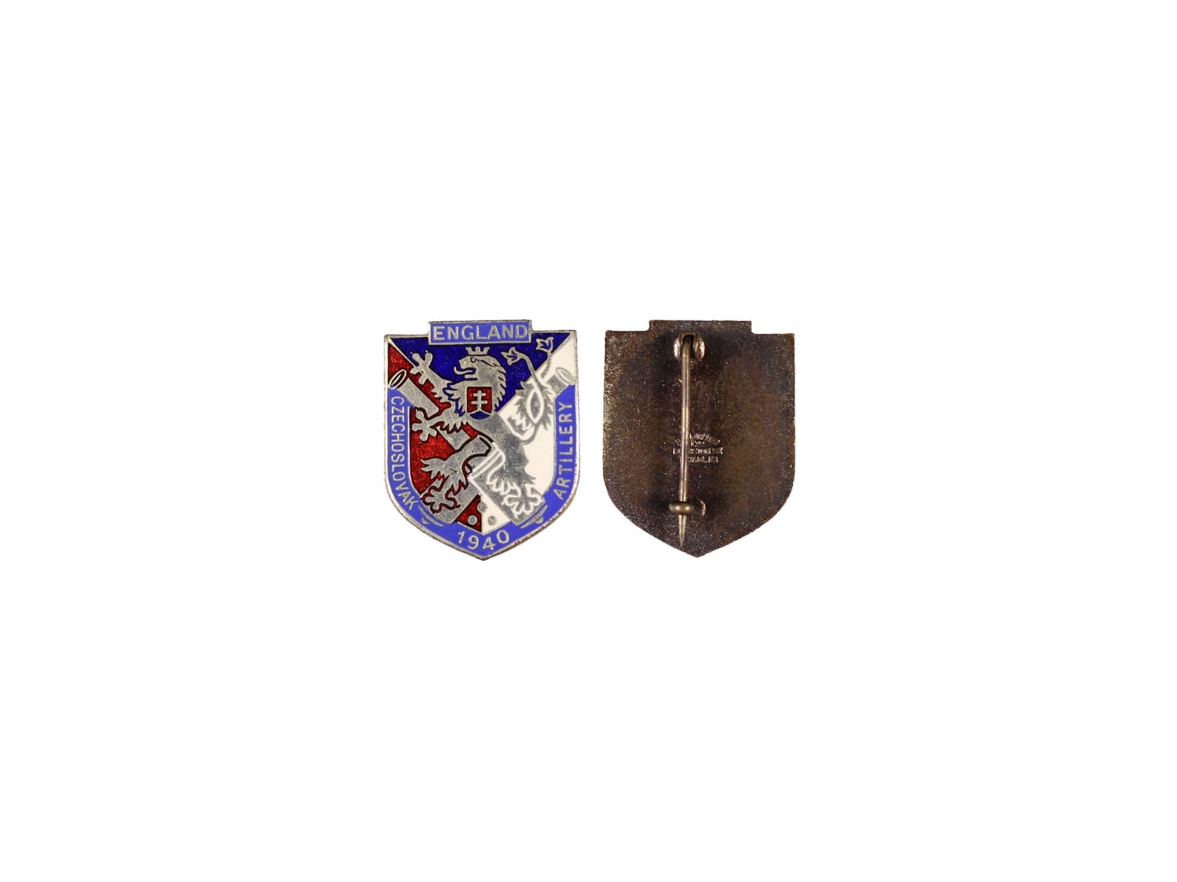 Pamětní odznak čs. dělostřelců v Anglii 1940, smaltovaný, výrobce H.W.Miller Velká Británie, obecný kov postříbřený, smalty, rozměry 34,5x28 mm