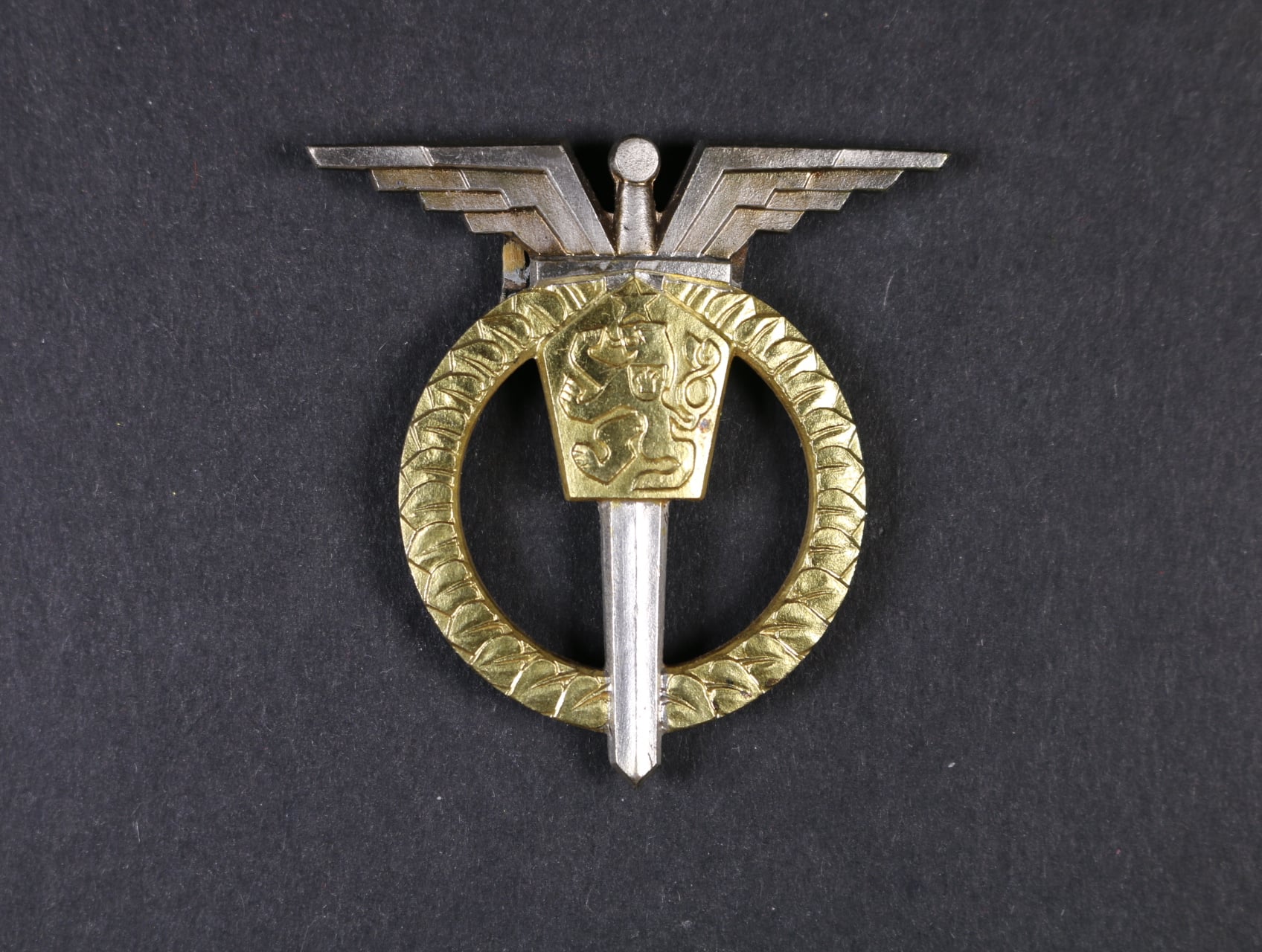 Odznak Letovoda 1. třídy č.1042, výrobce Zukov Praha