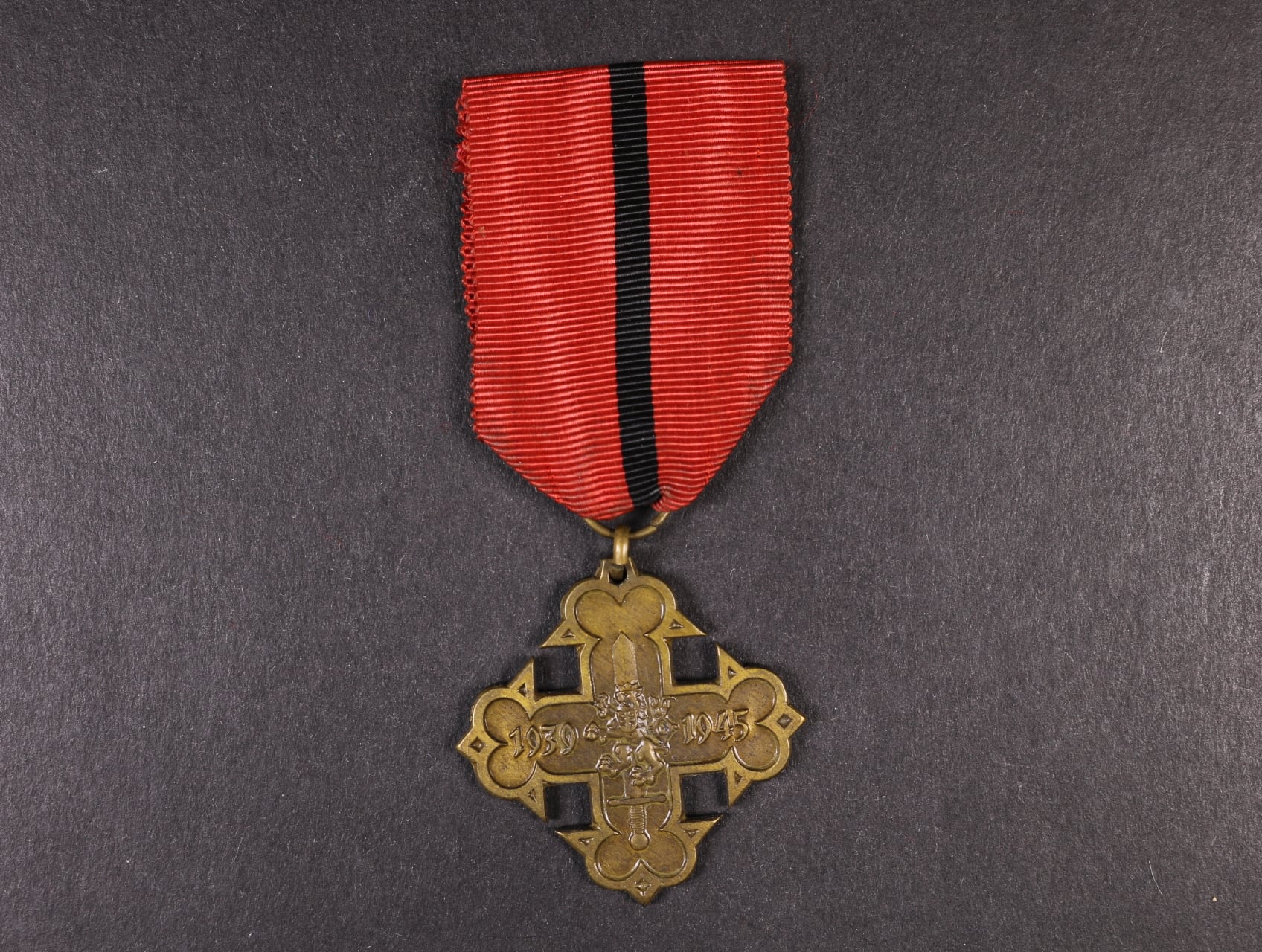 Záslužný odznak ČS. obce dobrovolecké z roku 1945