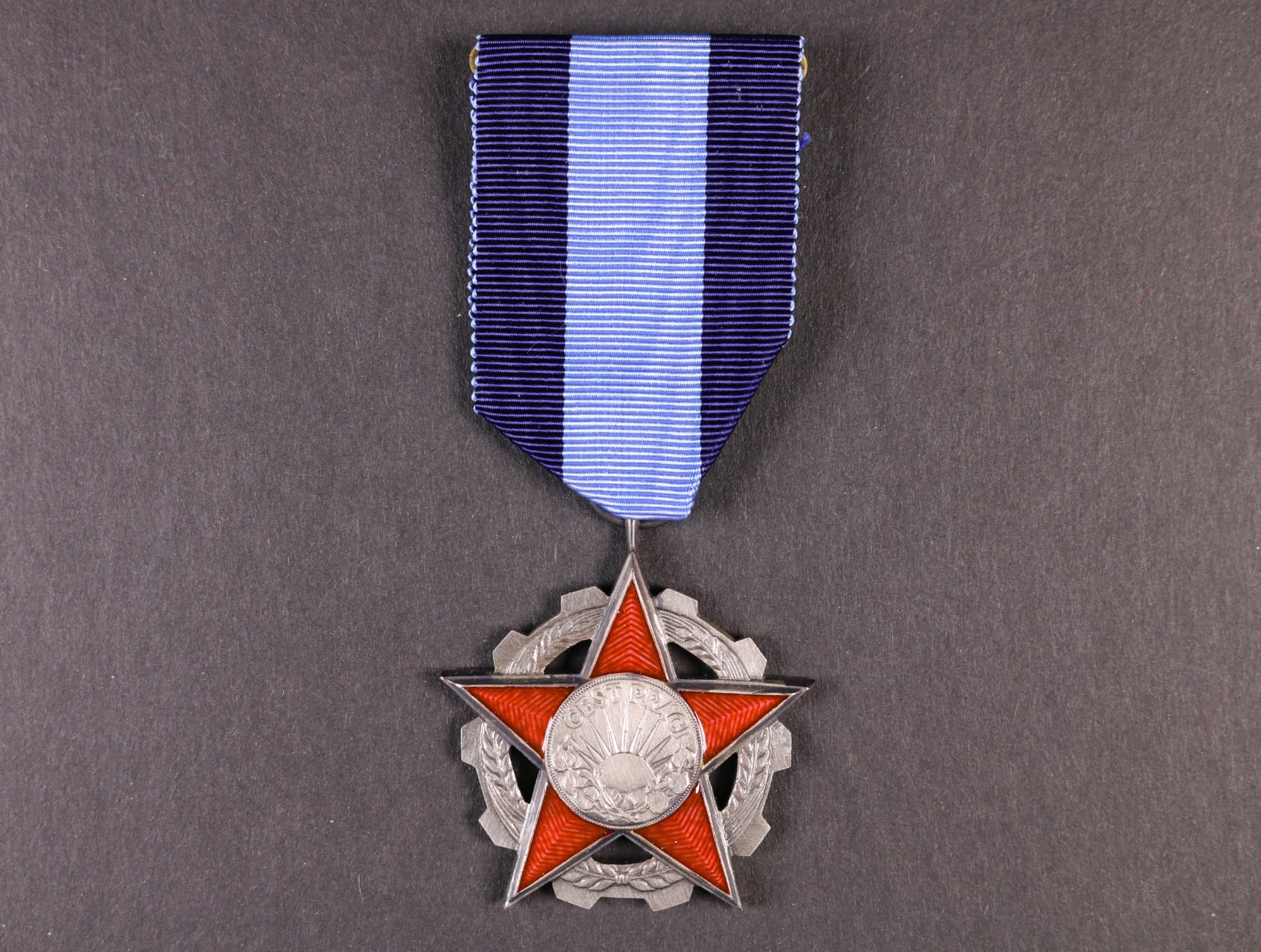 Řád práce II. vydání po roce 1960 ČSSR č.8620