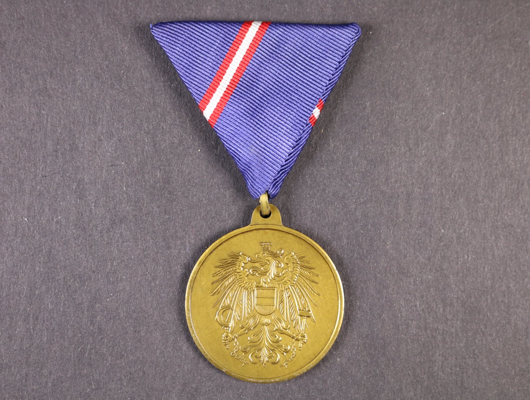 Medaile stále připraven