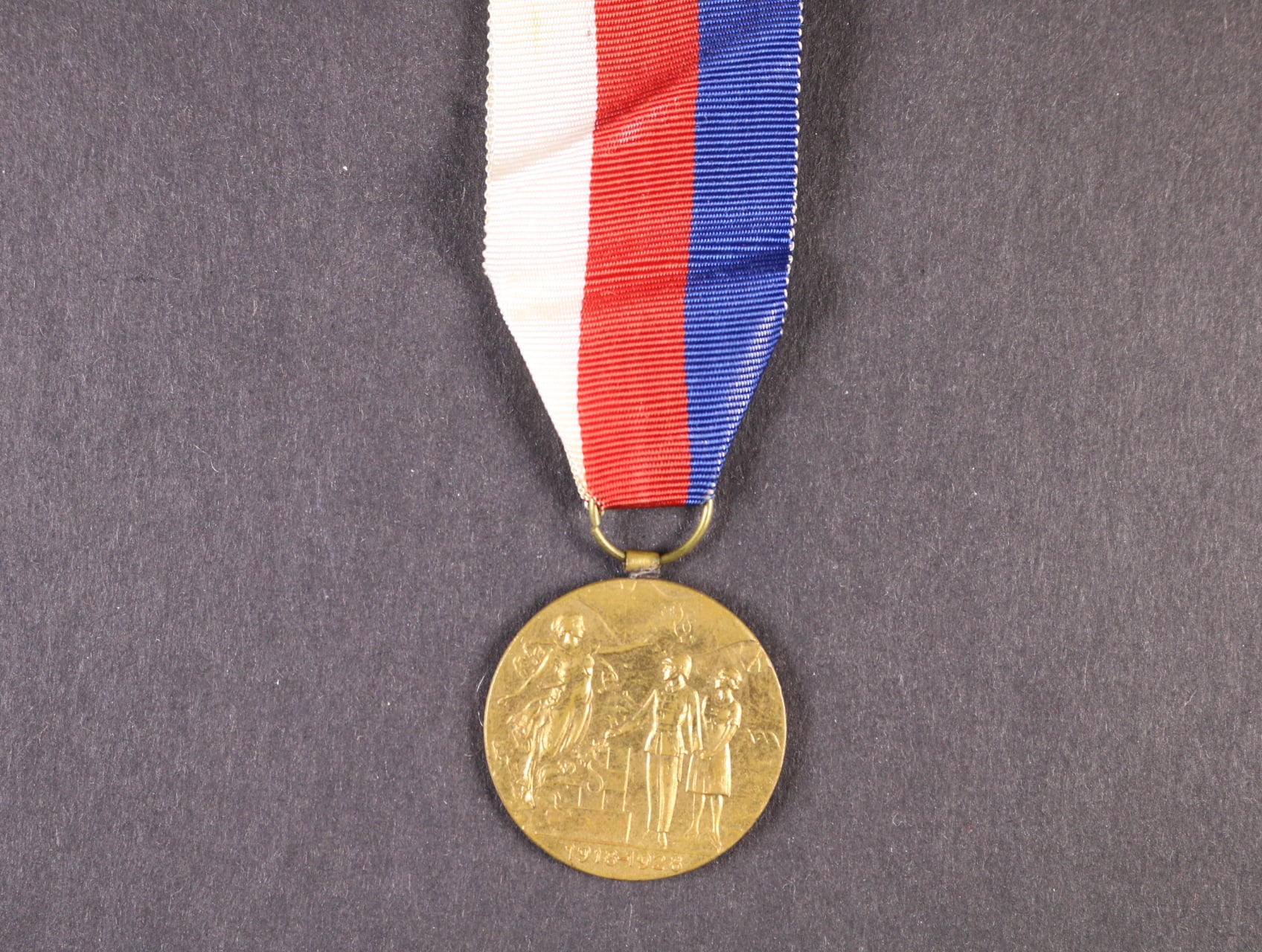 Medaile Na paměť 10 let trvání ČSL republiky, nová stuha