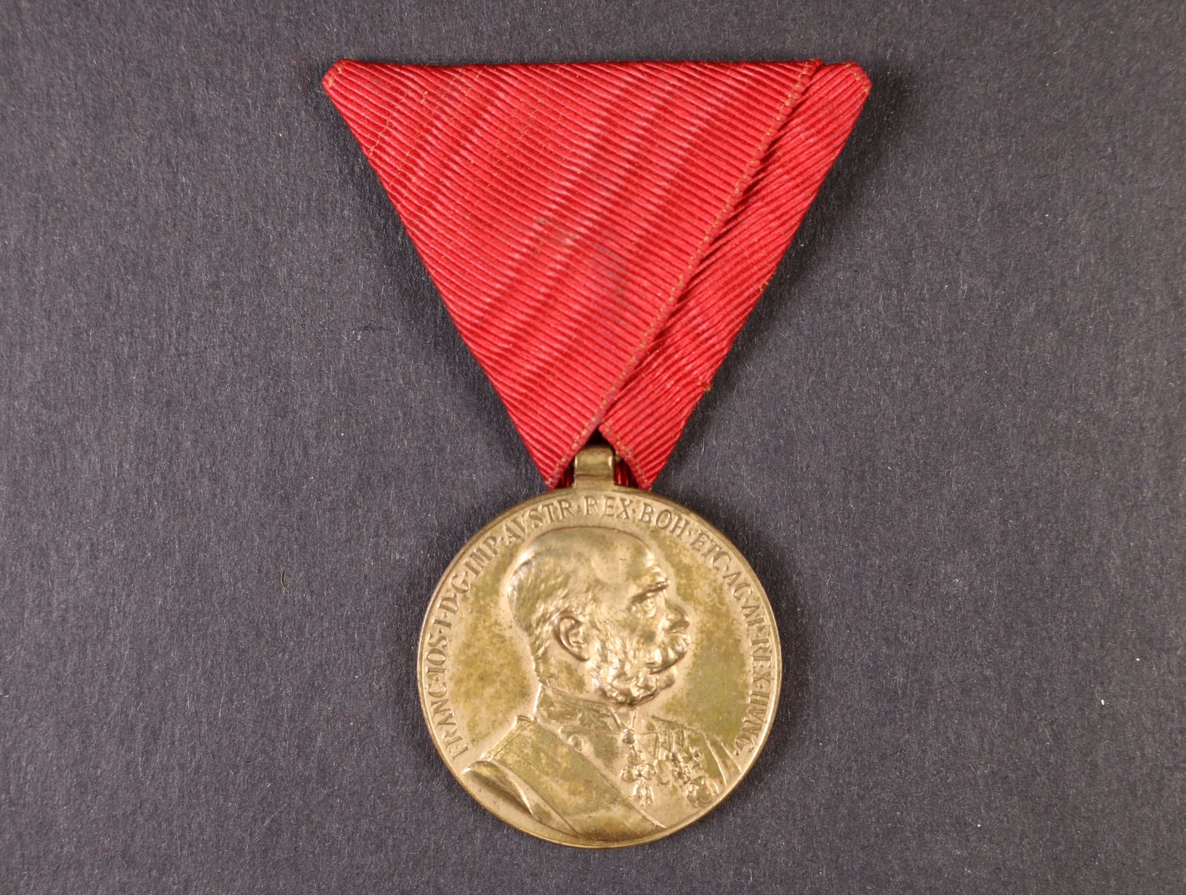 Vojenská jubilejní pam. medaile z r.1898, původní stuha