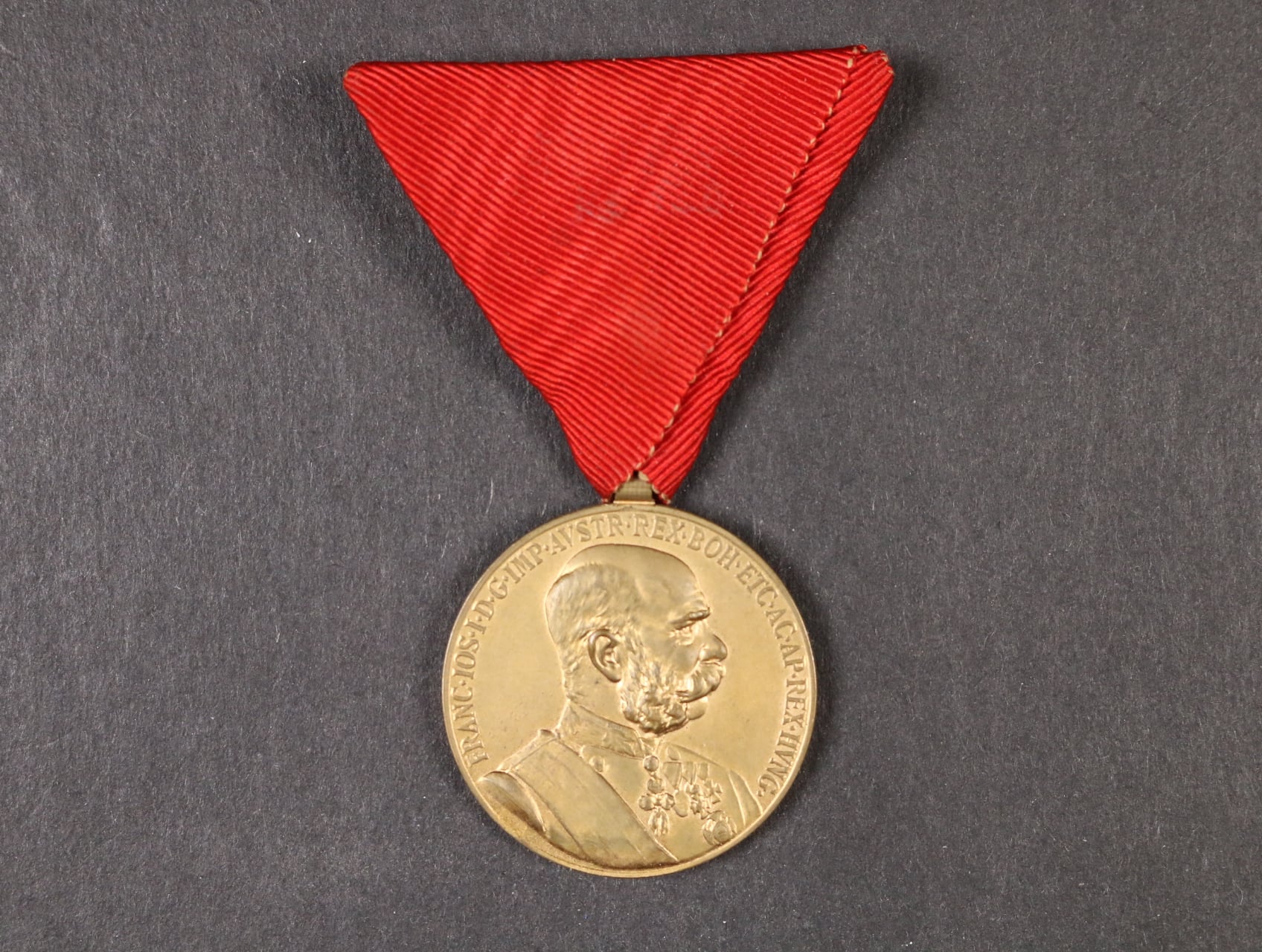 Vojenská jubilejní pam. medaile z r.1898, původní stuha