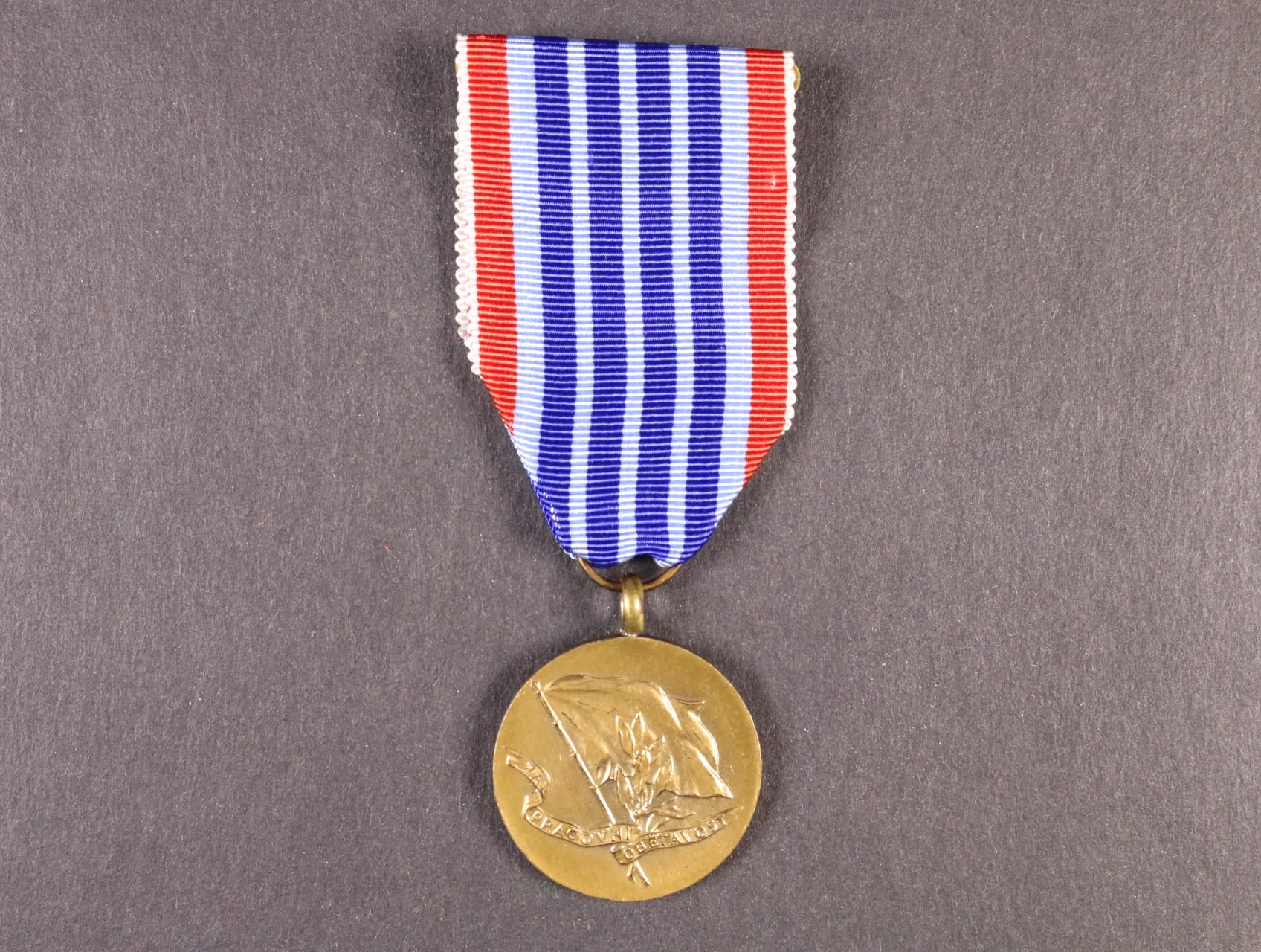 Medaile Za pracovní obětavost ČSSR