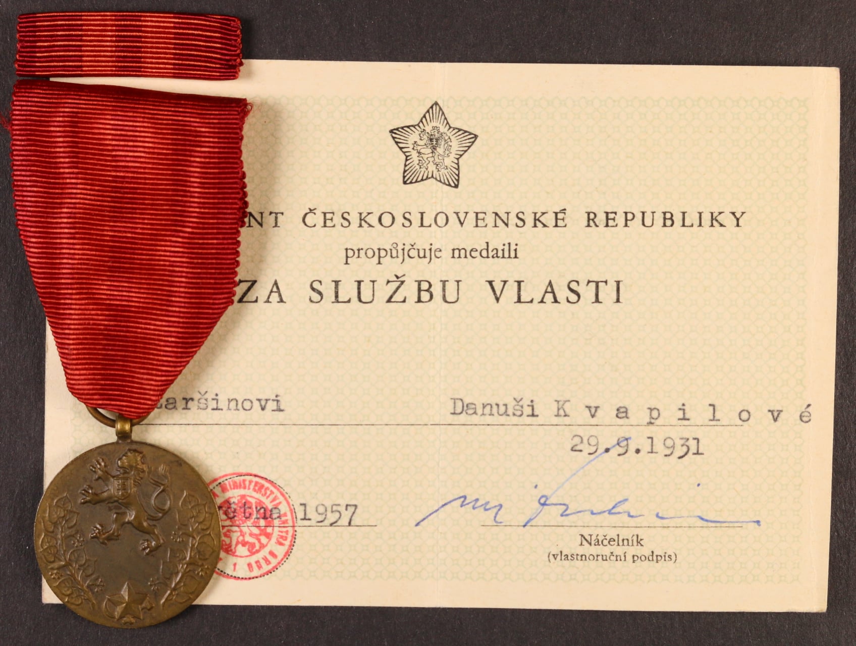 Medaile Za službu vlasti - ČSSR + udělovací průkaz