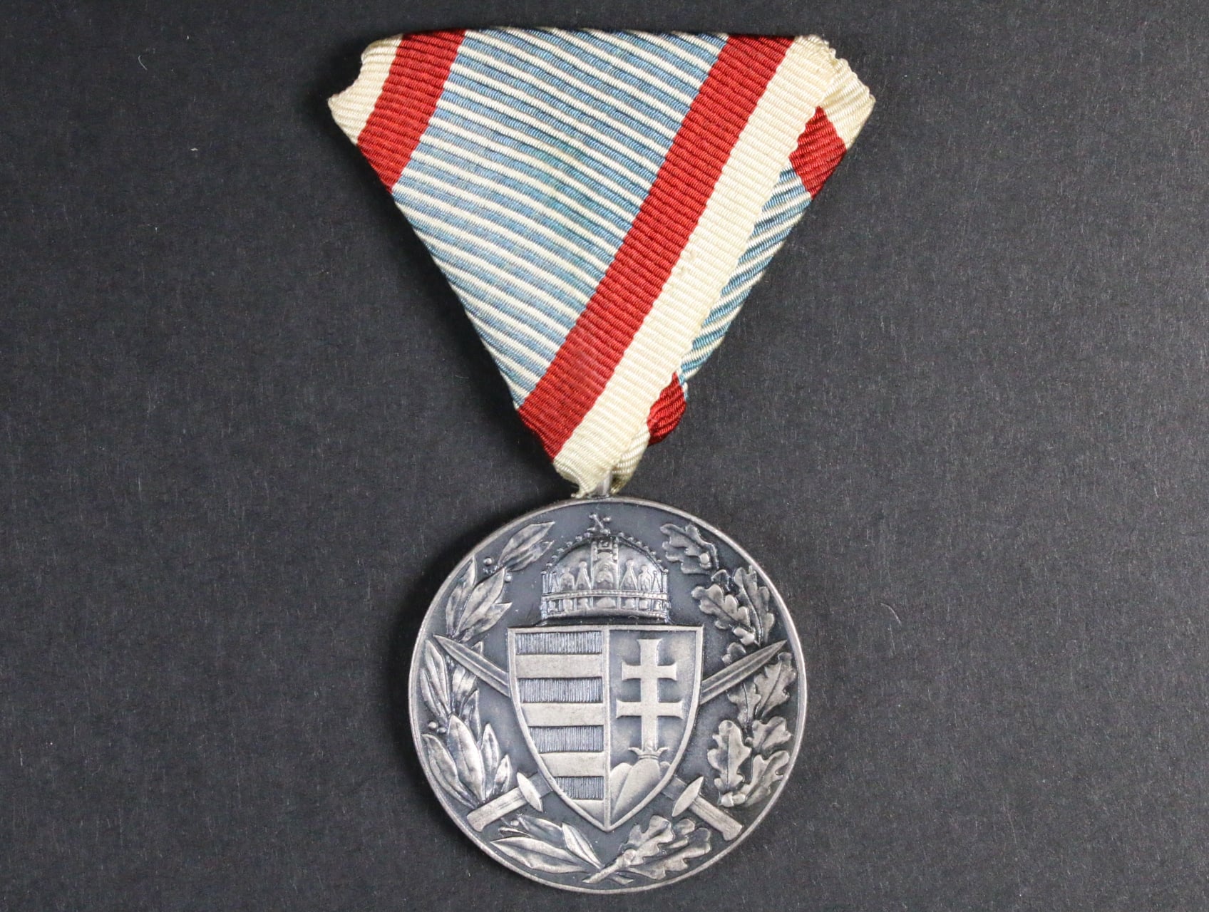 Pamětní medaile na I. sv. válku pro bojovníky, nová stuha