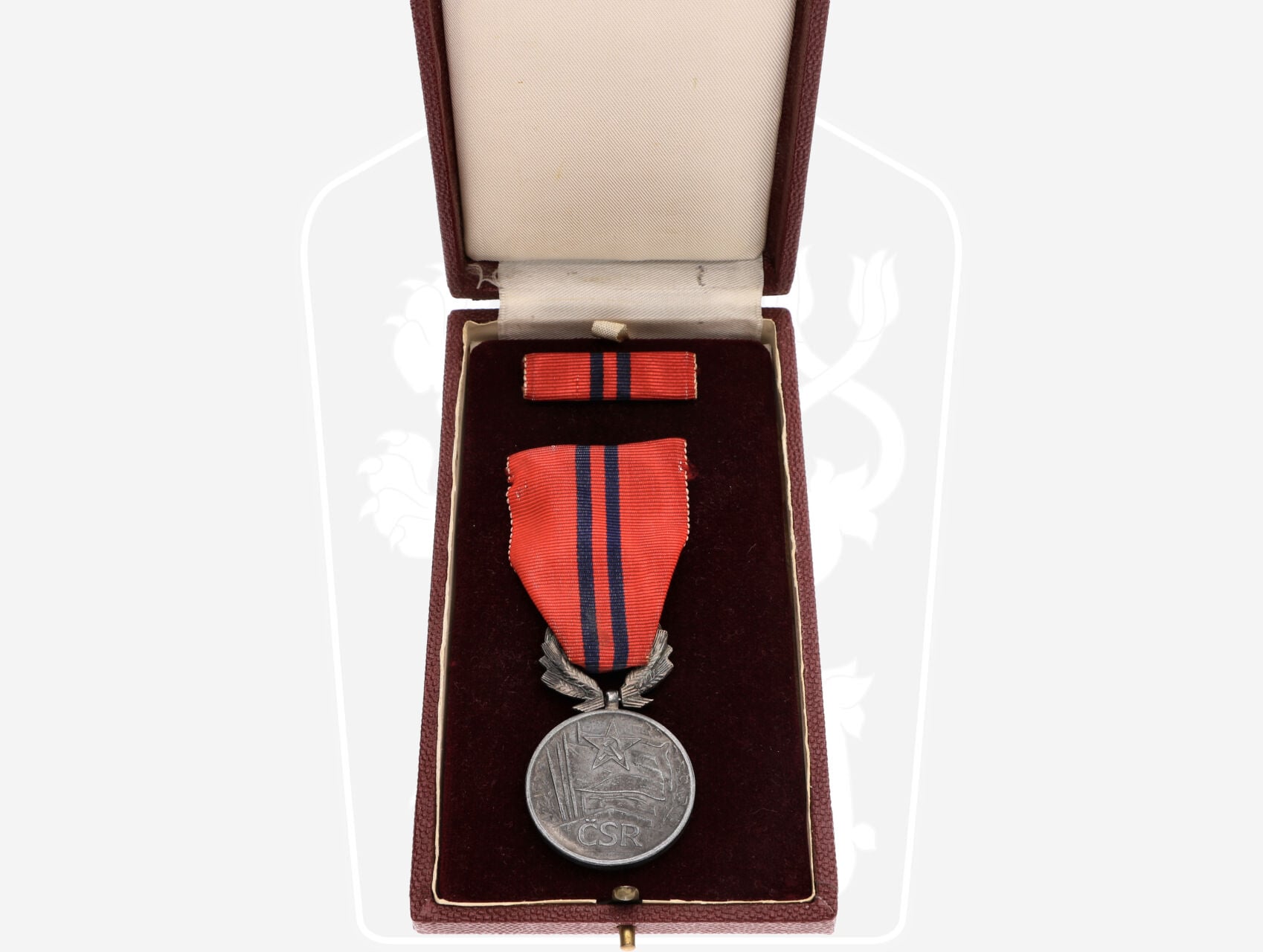 Vyznamenání - Za zásluhy o výstavbu I. vydání 1951-1960 ČSR č.2861, udělené 22.2.1958, punc Ag, výroba Zukov Praha + etue