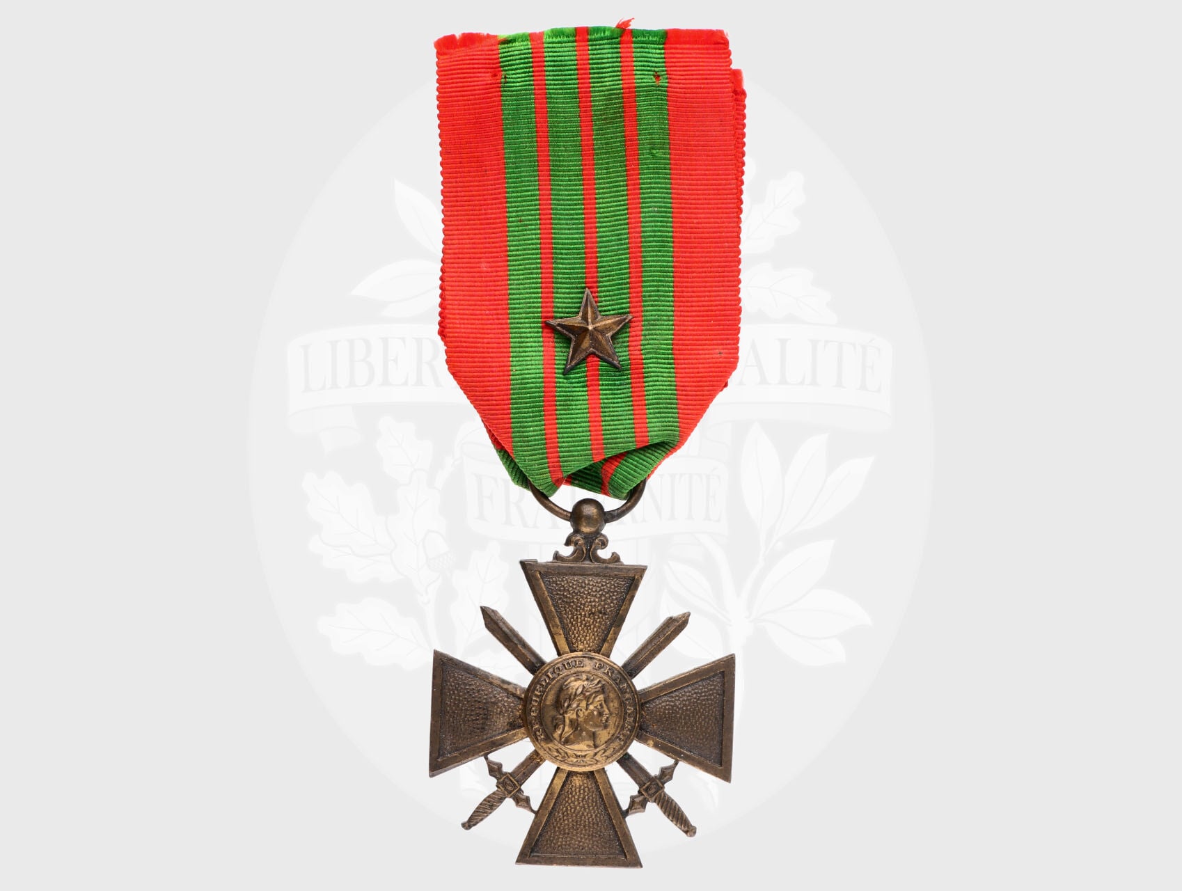 Válečný kříž 1939-1945 s letopočtem 1939, s jednou citací na úrovni pluku