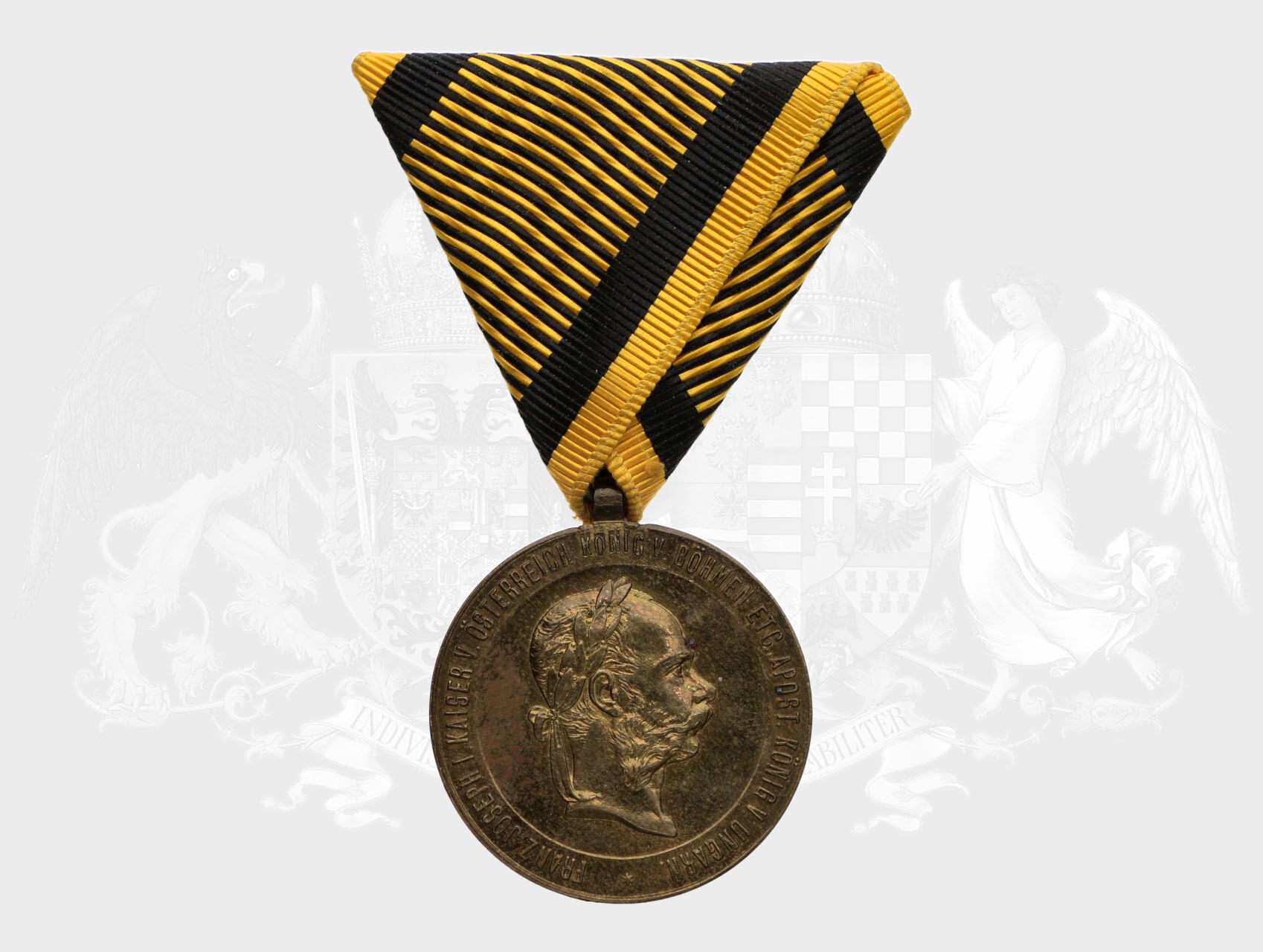 Válečná medaile 1873, pozlacený bronz, původní stuha