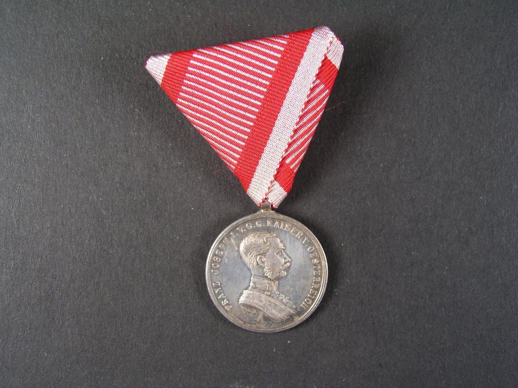 Medaile za statečnost II. třídy, Ag, nová stuha, vydání 1914 - 1917