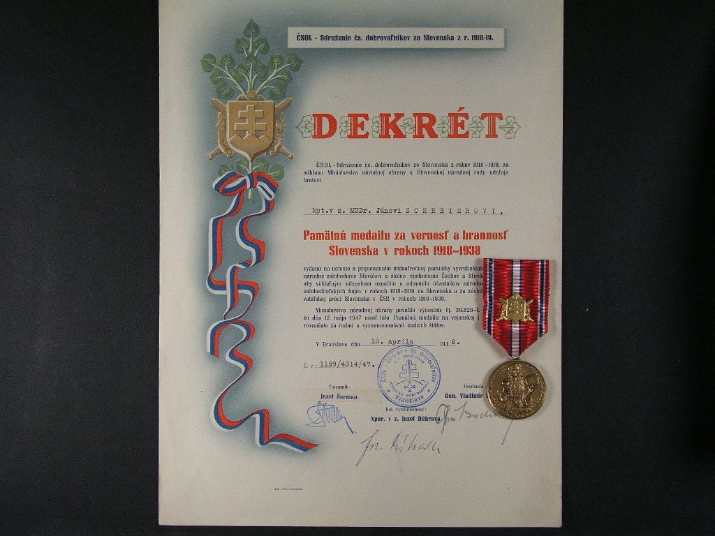 Pamětní medaile - za věrnost a brannost + dekret