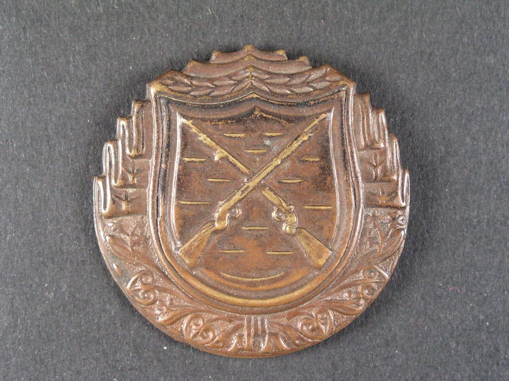 Výkonostní odznak pro střelce z pušky, plech, období 1945-1948