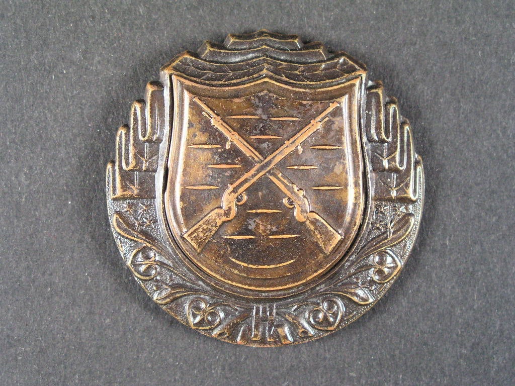 Výkonostní odznak pro střelce z pušky, plech, období 1945-1948