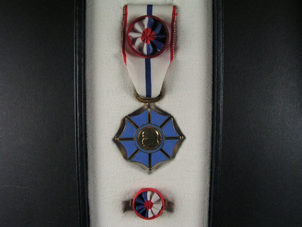 Řád Tomáše Garrigue Masaryka IV. třída č.22, Ag, etue