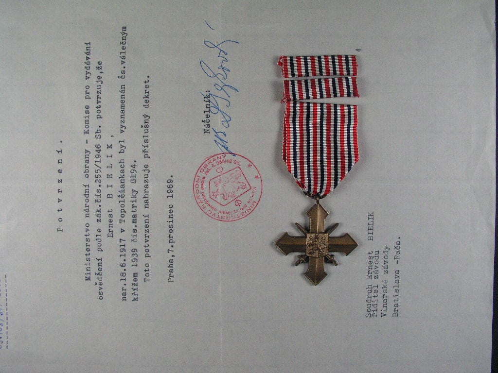 ČS válečný kříž 1939 s dekretem