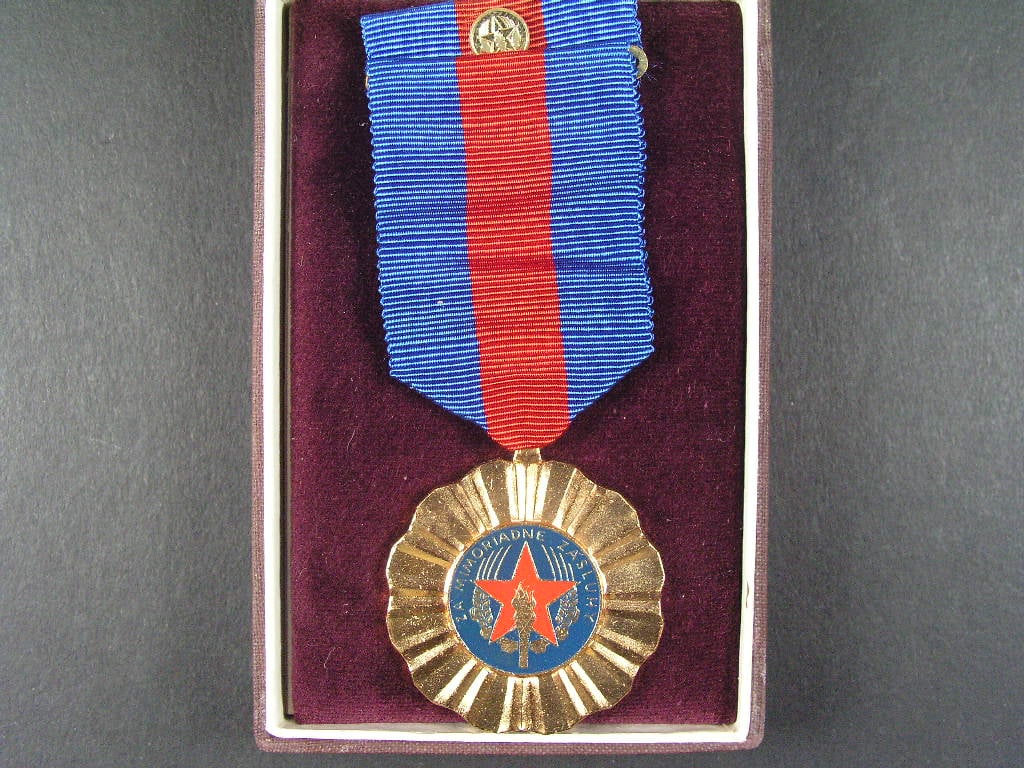 Medaile Za mimoriadne zásluhy FEDERÁLNÍ VÝBOR SPO ČSSR č. 05270