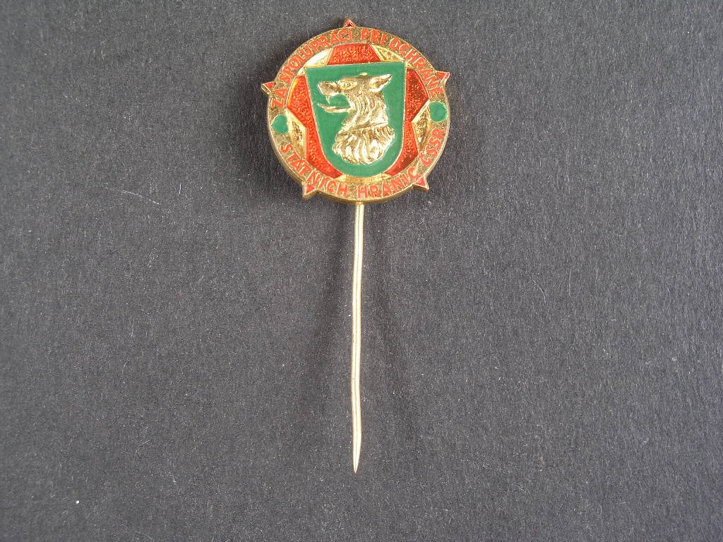 Odznak za spolupráci při ochraně státních hranic ČSSR, výrobce M.K..