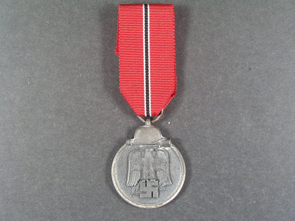 Pamětní medaile na tažení na východ, výrobce Foerster & Barth, Pfozheim