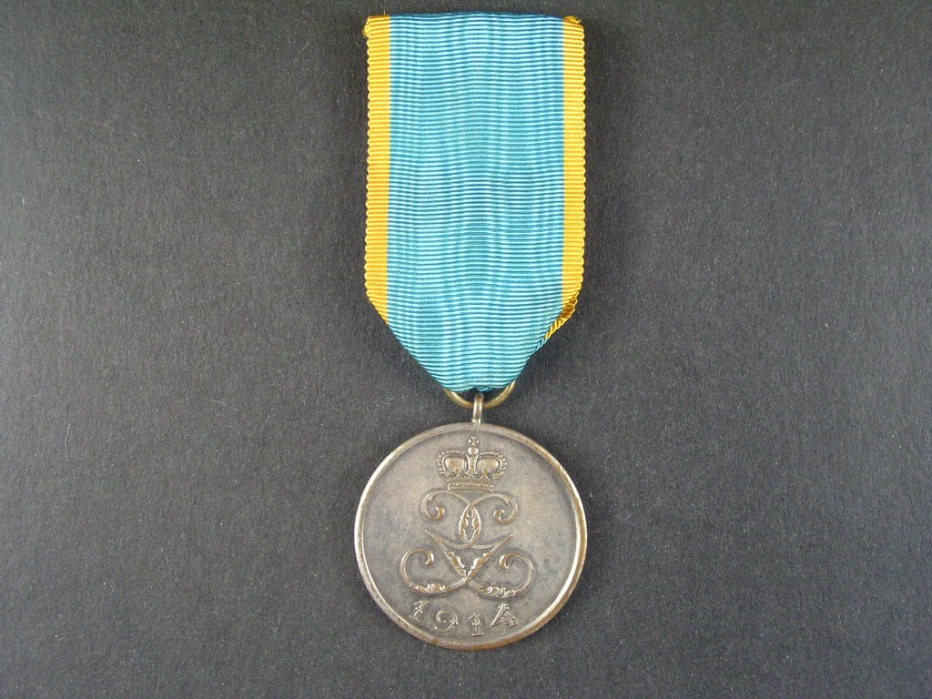 Stříbrná válečná záslužná medaile 1914, neoriginální stuha