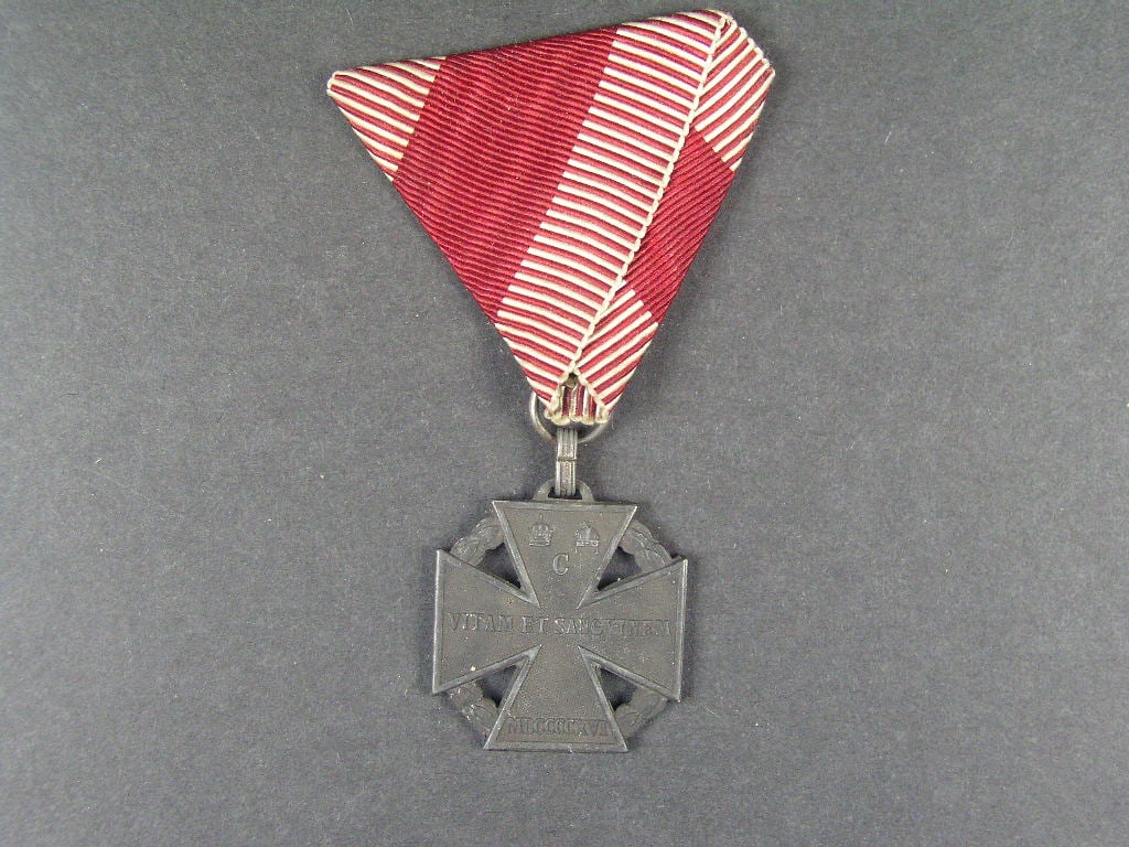 Karlův vojenský kříž