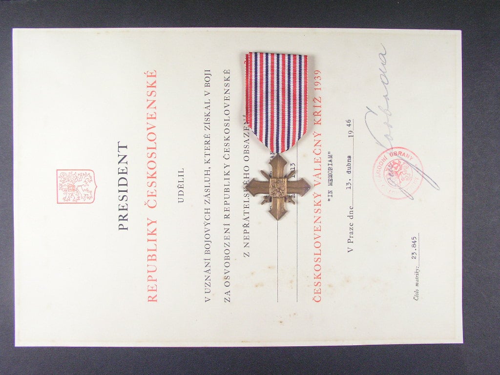 ČS válečný kříž 1939 + dekret
