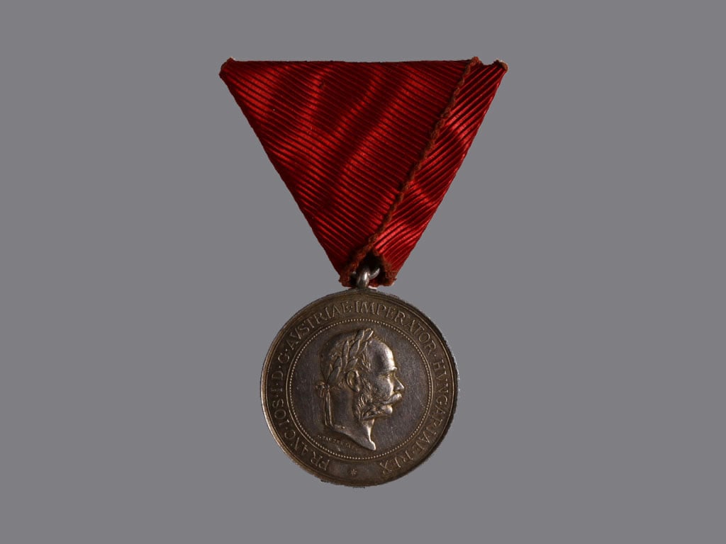 Státní cena za chov koní z r. 1890, Ag, německo český text