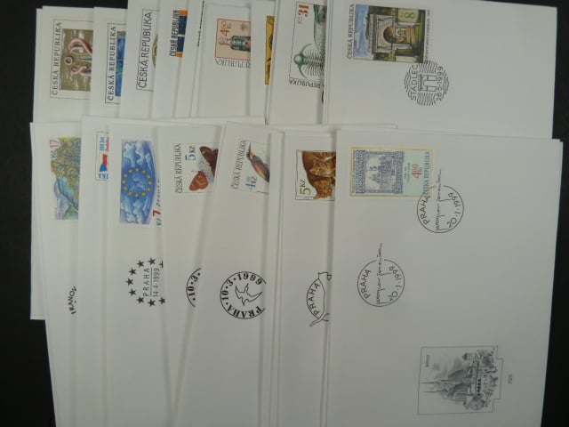 kompletní ročník obálek FDC 1999, kat. číslo 204 - 240, celkem 34 ks