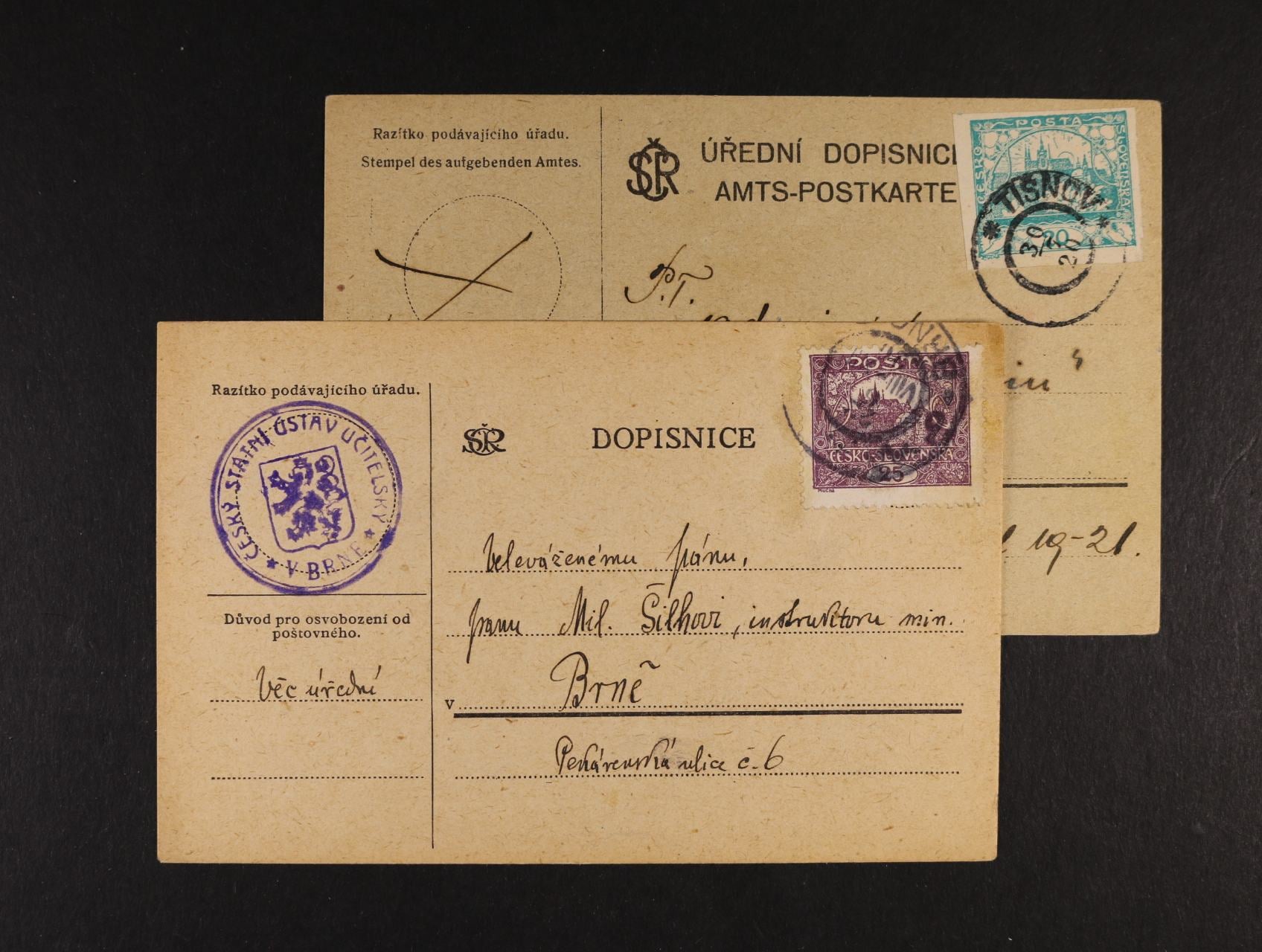 úřední dopisnice velký monogram frank. zn. č. 8, pod. raz. TIŠNOV 30.6.20 a dtto malý monogram frank. zn. č. 11 B, pod. raz. BRNO 22.6.1920