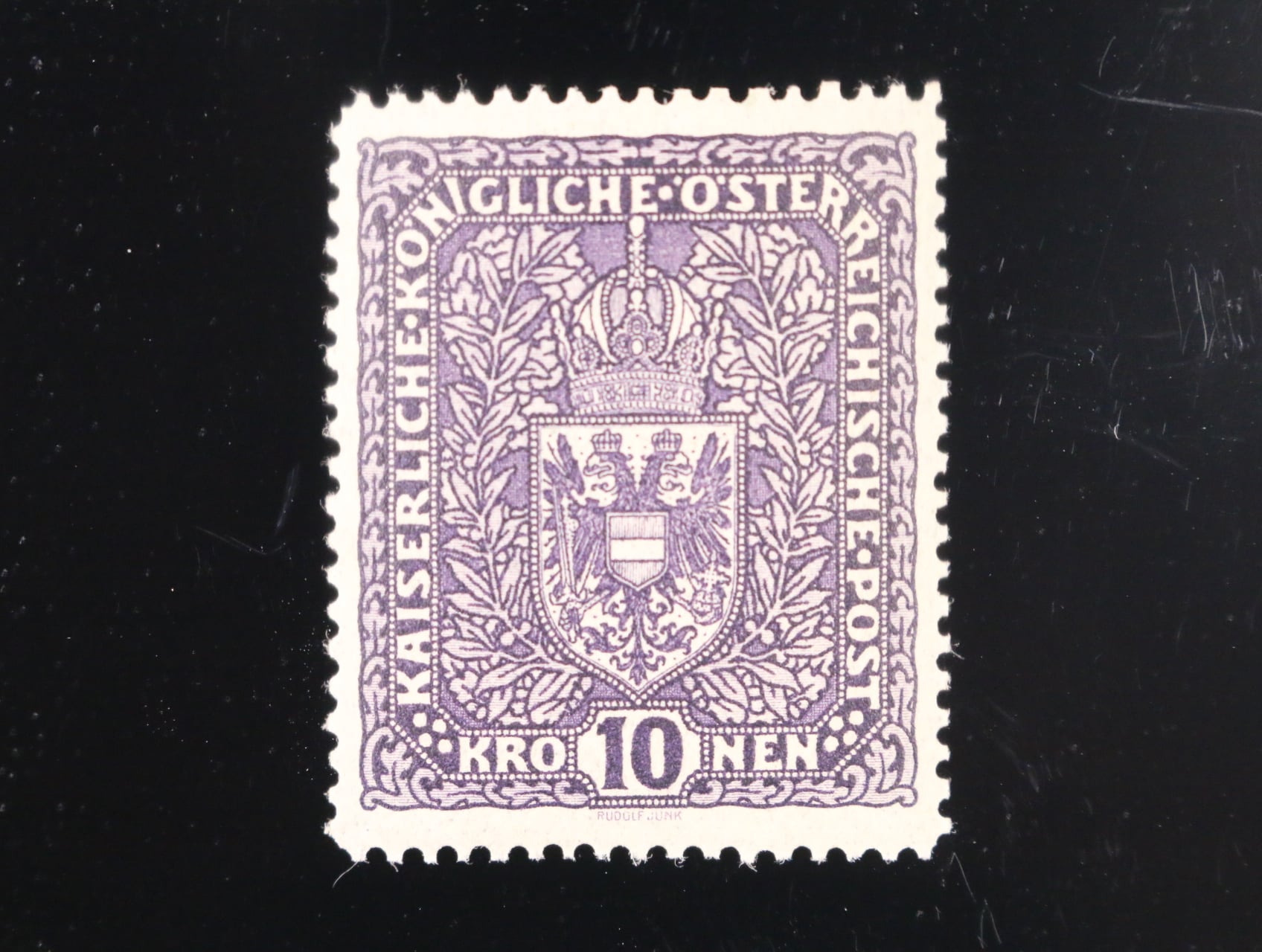 zn. Mi. č. 203 10K černofialová, jasný tisk, 140 EUR
