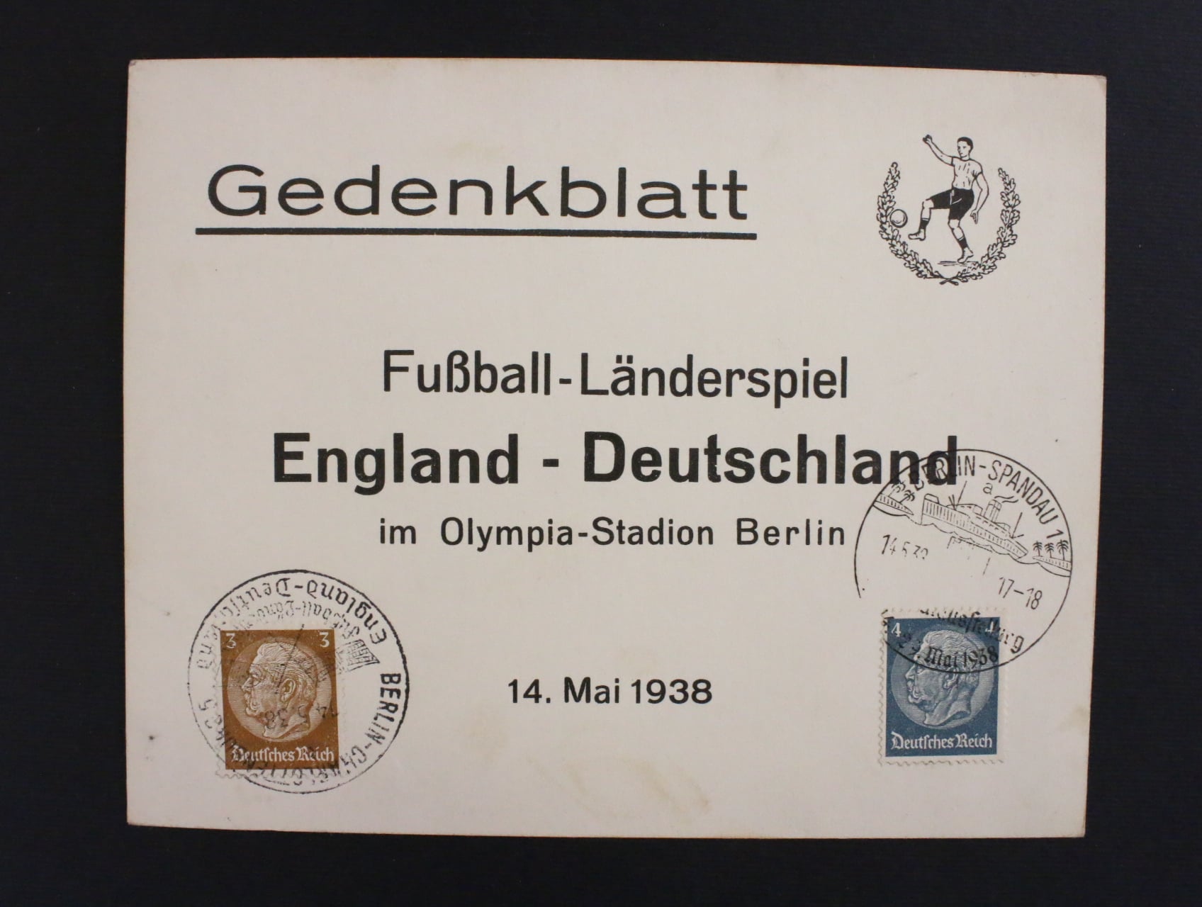 pam. list s vylepenymi zn. Hindenburg a pam. raz. BERLIN SPANDAU 1 - Fussball - Länderspiel England - Deutschland 14.5.38