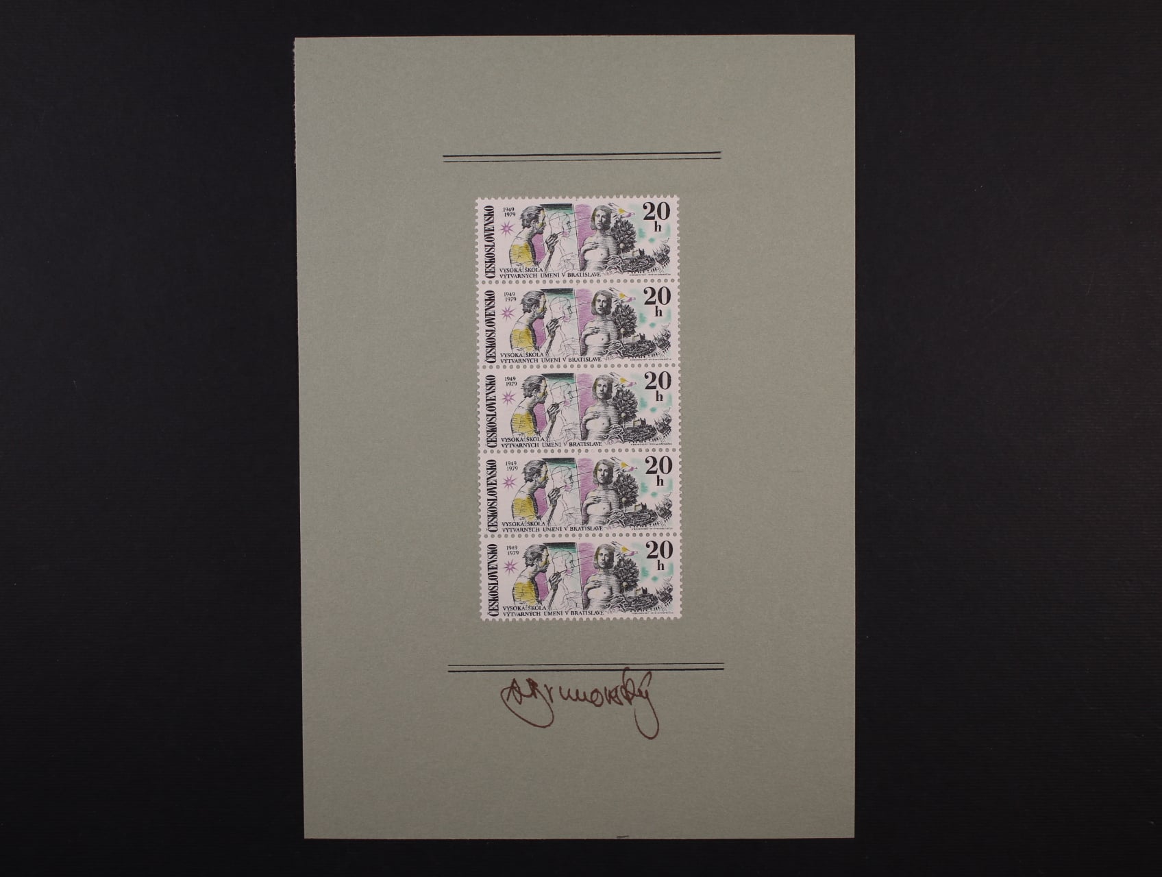 Malíři - Brunovský Albín 1935 - 1997, slovenský malíř, grafik, ilustrátor, národní umělec - zn. č. 2374 ve svislé 5ti-pásce nalapena na kousku karton papíru s vlastnoručním podpisem