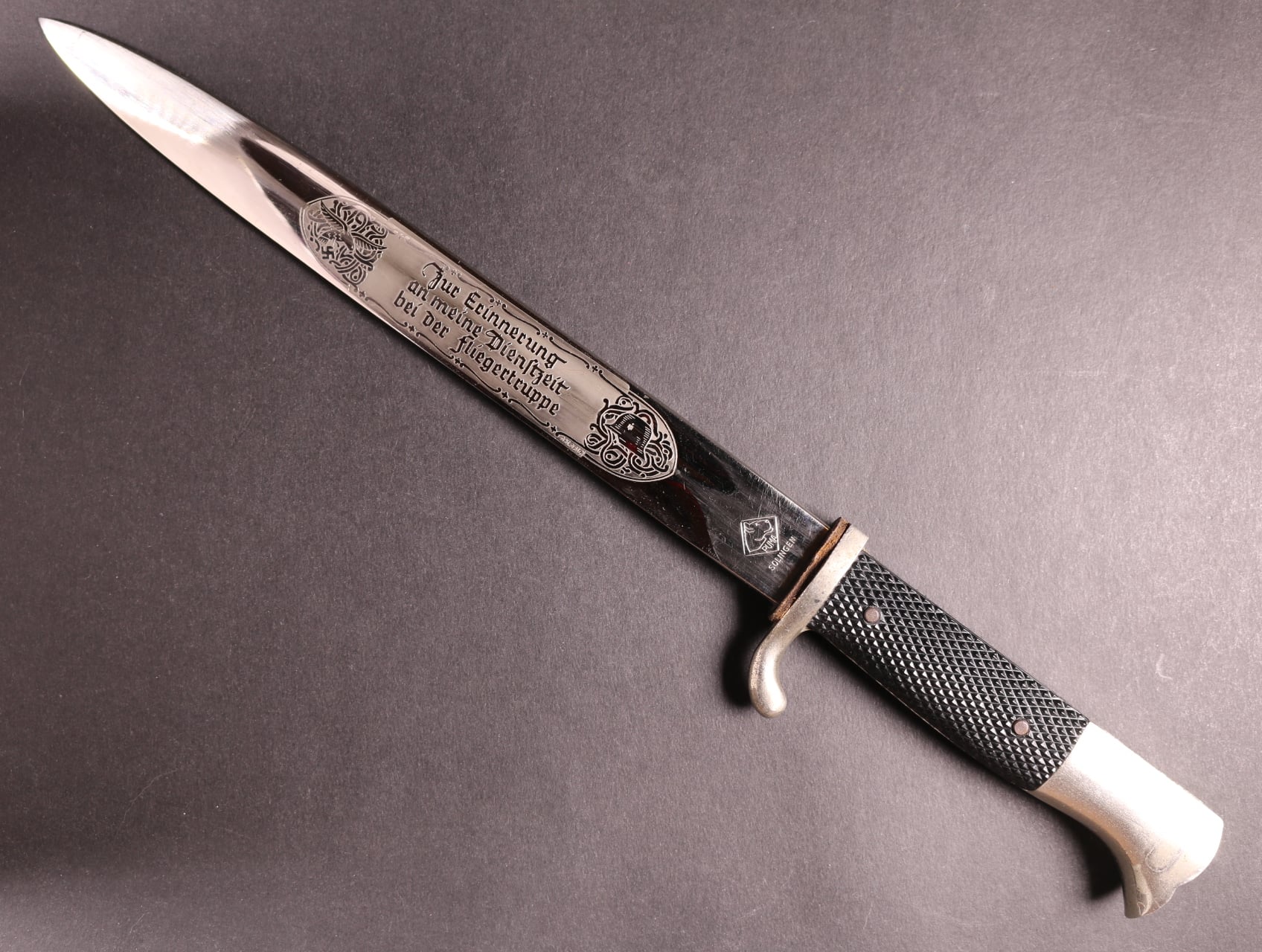 Vycházkový bodák KS 1898, se zdobenou čepelí, Zur Erinnerung an meine Dienstzeit bei der Fliegertruppe, výrobce PUMA SOLINGEN