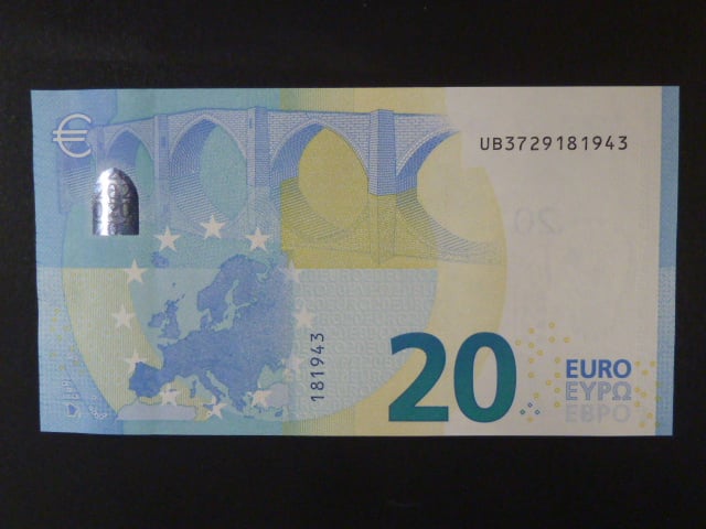 20 Euro 2015 s.UB, Francie, podpis Mario Draghi, U027