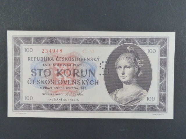 100 Kčs 1945 série C 30 perforace "S"