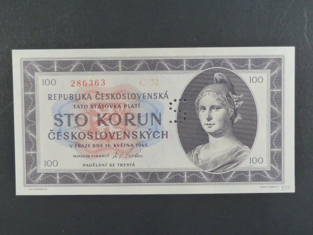 100 Kčs 1945 série C 32 perforace "S"