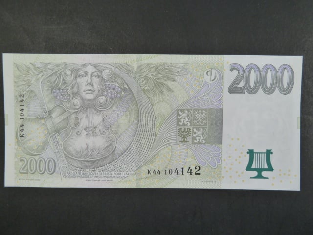 2000 Kč 2007 série K 44