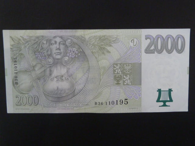 2000 Kč 1999 série B 36