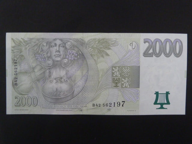 2000 Kč 1999 série B 42