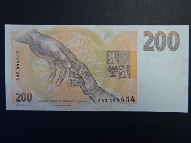 200 Kč 1993 s. A 43 proužek Kčs